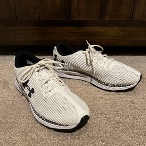 Under Armour HOVR Velocity 3 - Mens Size 10.5